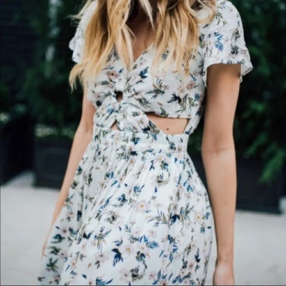 AE keyhole dress - Picture 2 of 10